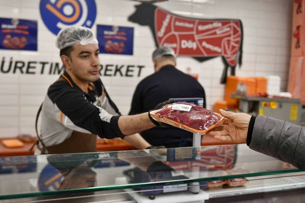 Yüksek fiyatlara inat başkentte et girmeyen ev kalmıyor! Ankara'da sosyal belediyecilik rüzgarı 12